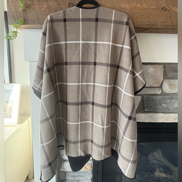 Tuckernuck Black and Tan Plaid Cape - Picture 3 of 8
